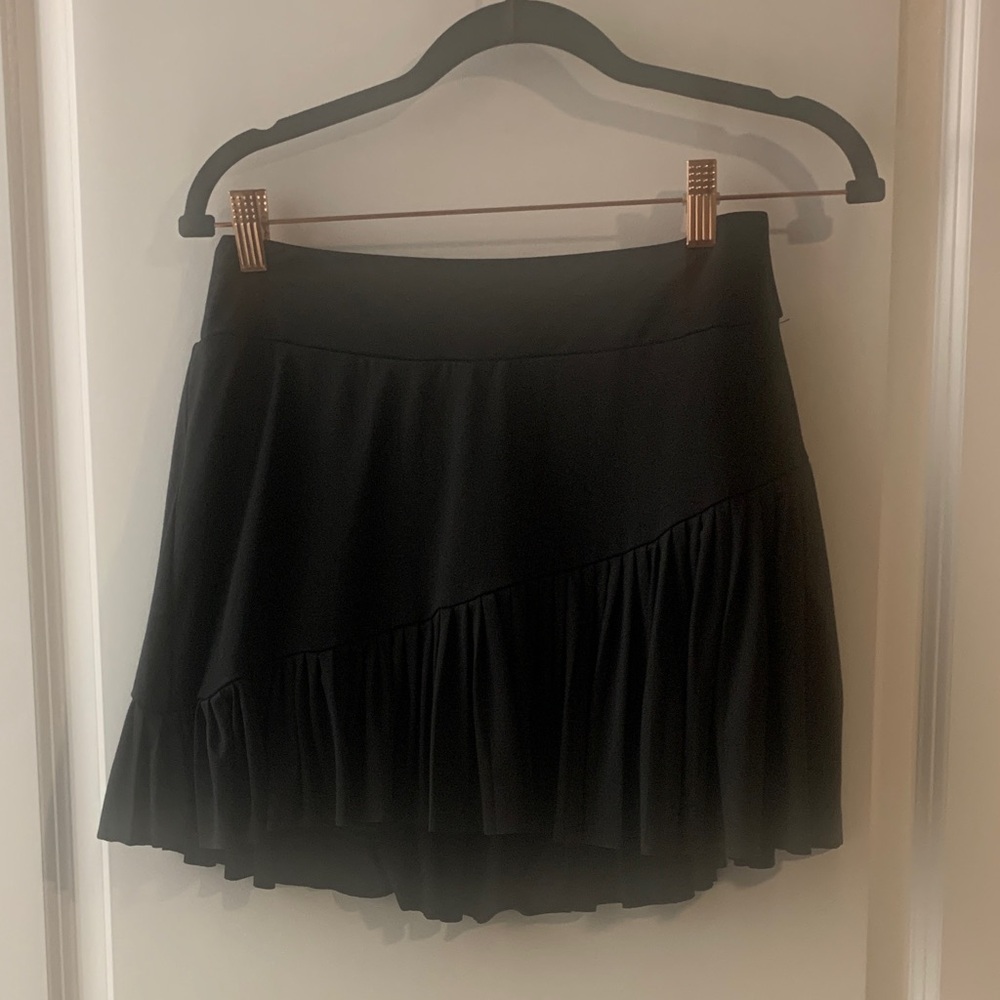 Chic Asymmetrical Black Skort